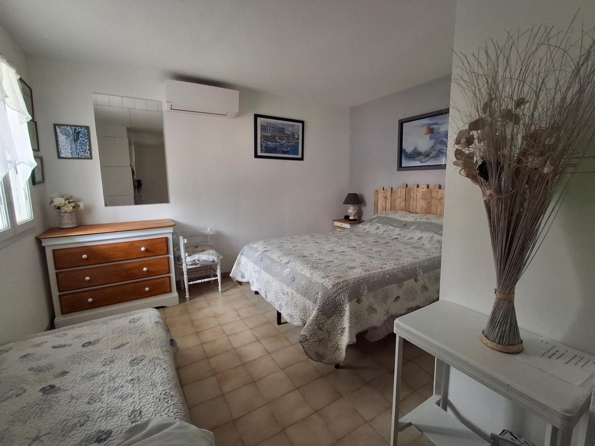 آجد Chambre Privee Independante, Piscine المظهر الخارجي الصورة